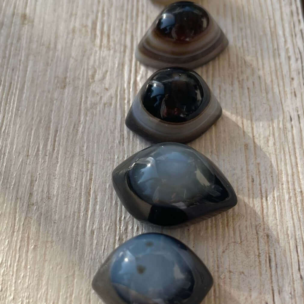 Shivas Auge: Der natürliche Achat-Schutzstein, Ihre persönliche Wächter gegen Negativität und Türöffner zu geistiger Klarheit - IRIS AURA SHOP