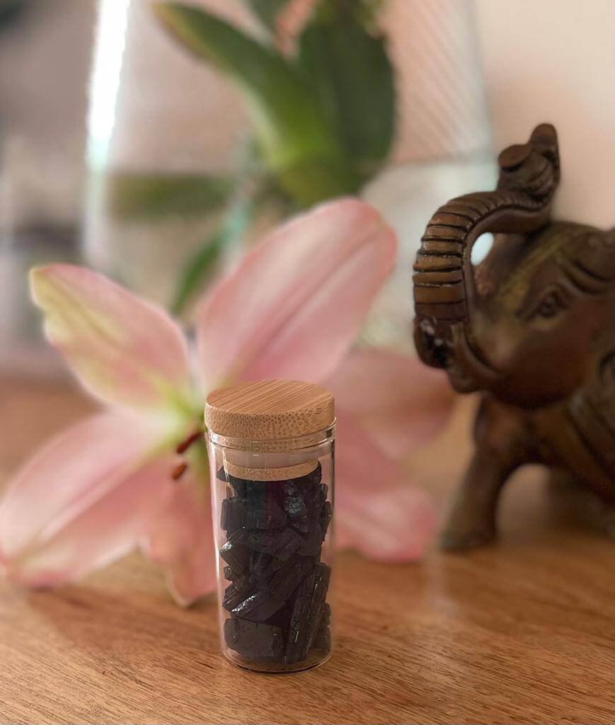 Spirit Up - Heilsteine im Glasröhrchen für Nachttisch, Büro oder den Wohnbereich - IRIS AURA SHOP