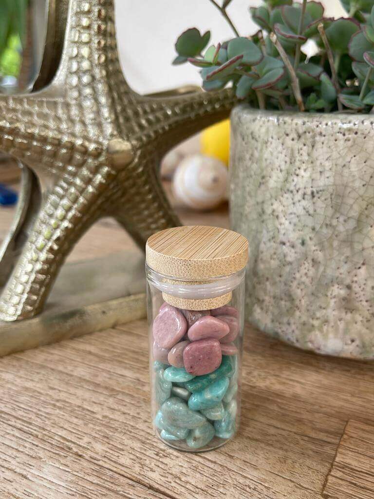 Spirit Up - Heilsteine im Glasröhrchen für Nachttisch, Büro oder den Wohnbereich - IRIS AURA SHOP