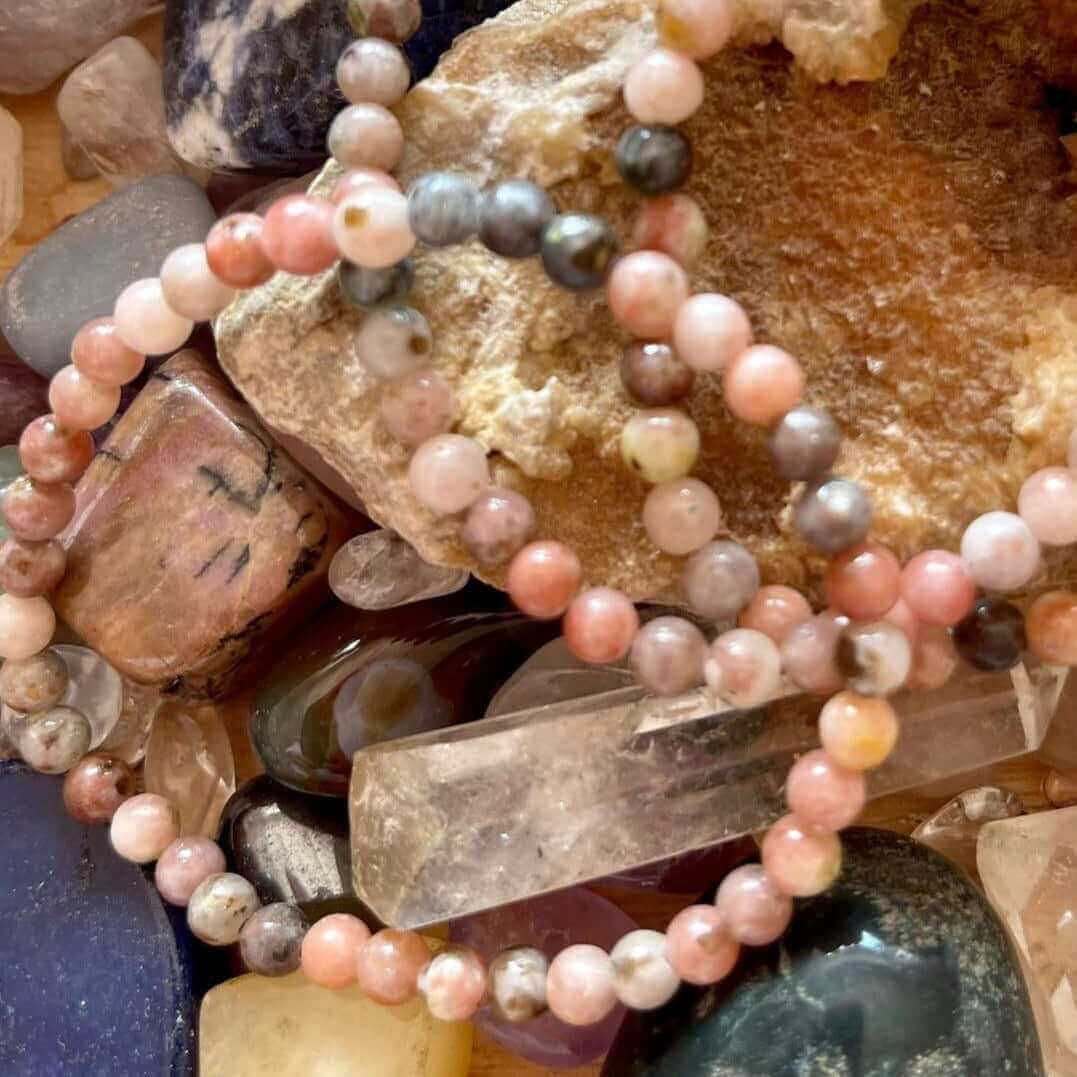 Armband aus Rhodochrosit, Amazonit und Jade - hilft der Selbsterkentnis, Hoffnung, Lebensfreude und bringt Harmonie - IRIS AURA SHOP