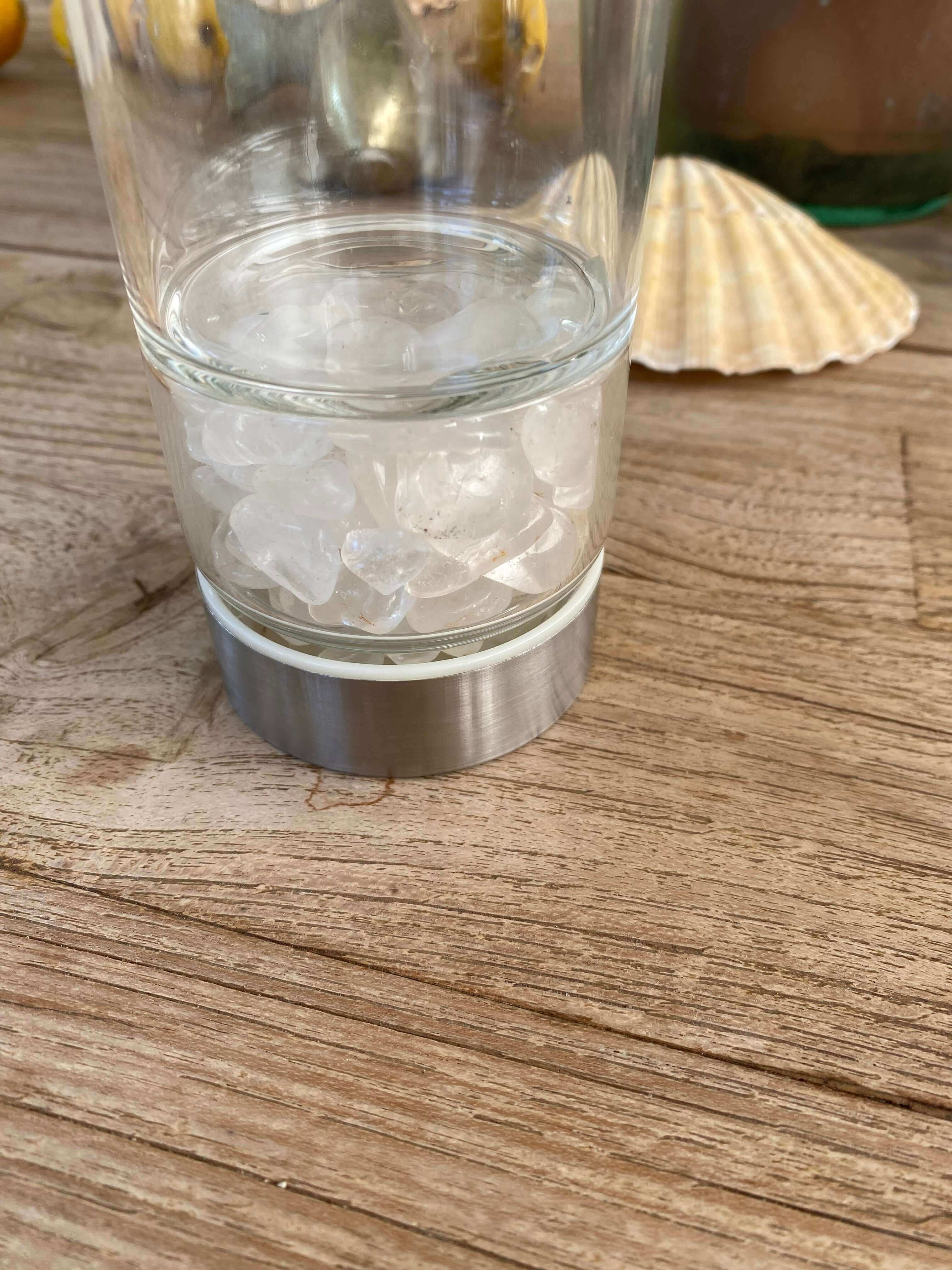 Erfrischende Energiequelle: Spirit up Glas-Flasche mit Heilstein-Bereich - Mehr als nur Trinken! - IRIS AURA SHOP