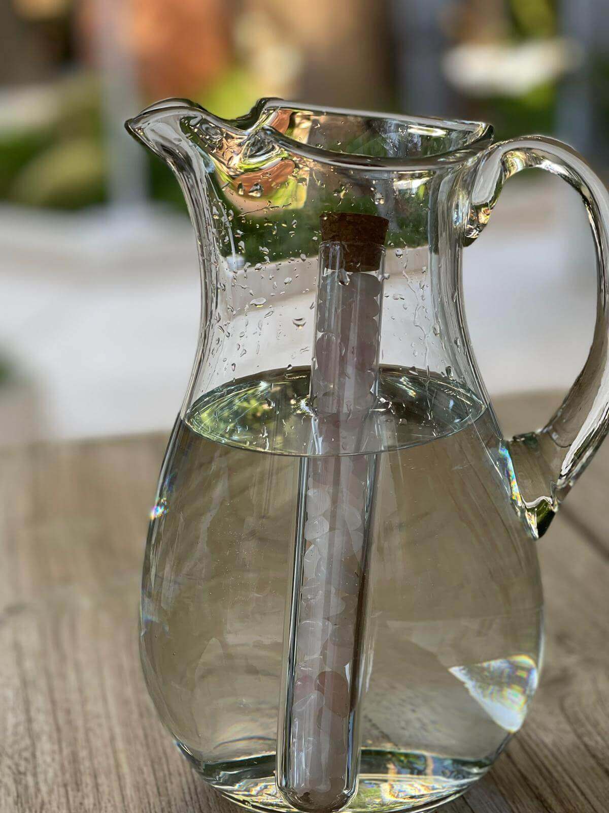 Heilsteine im Glasröhrchen 200 mm für Ihr Wasserglas oder Flasche - für besseres Wasser - IRIS AURA SHOP