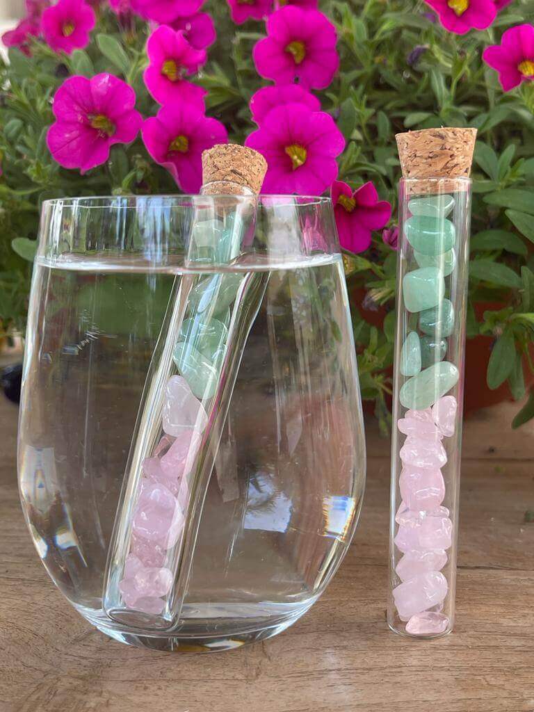 Heilsteine im Glasröhrchen für Ihr Wasserglas - für besseres Wasser - Smart - IRIS AURA SHOP